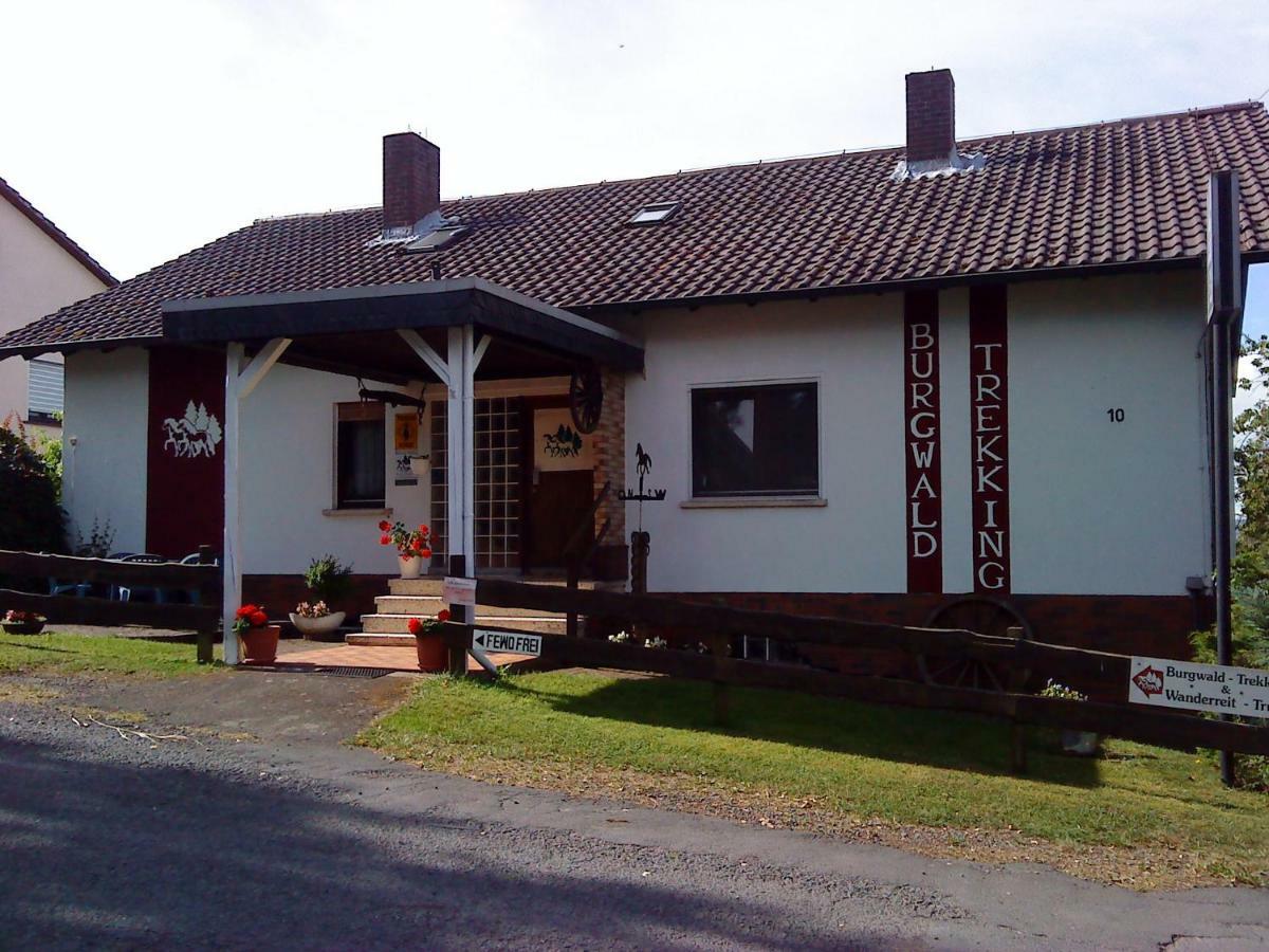 Gaestehaus Burgwald-Trekking Mittelsimtshausen Luaran gambar